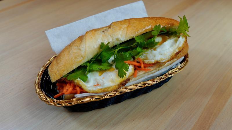 BM19. Fried Egg Sandwich